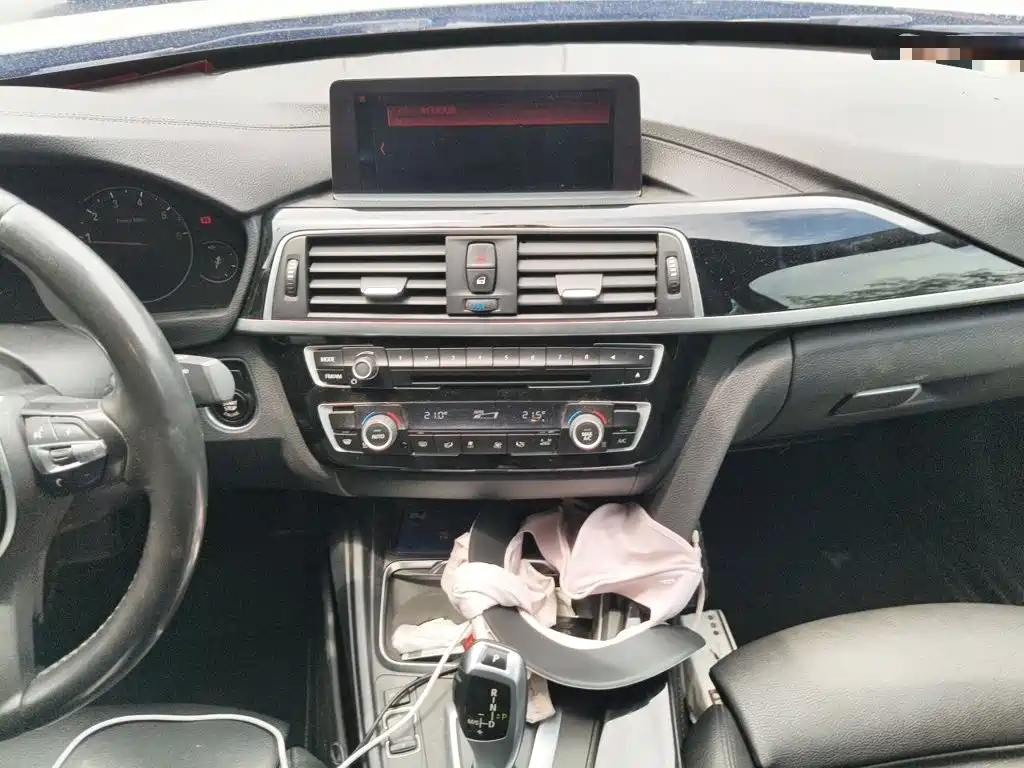 BMW 3 Series GT — миниатюра 6