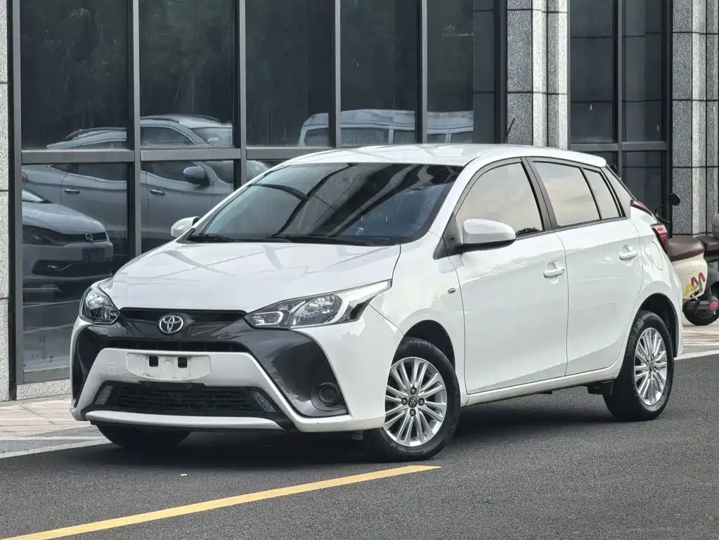 Toyota Yaris L
