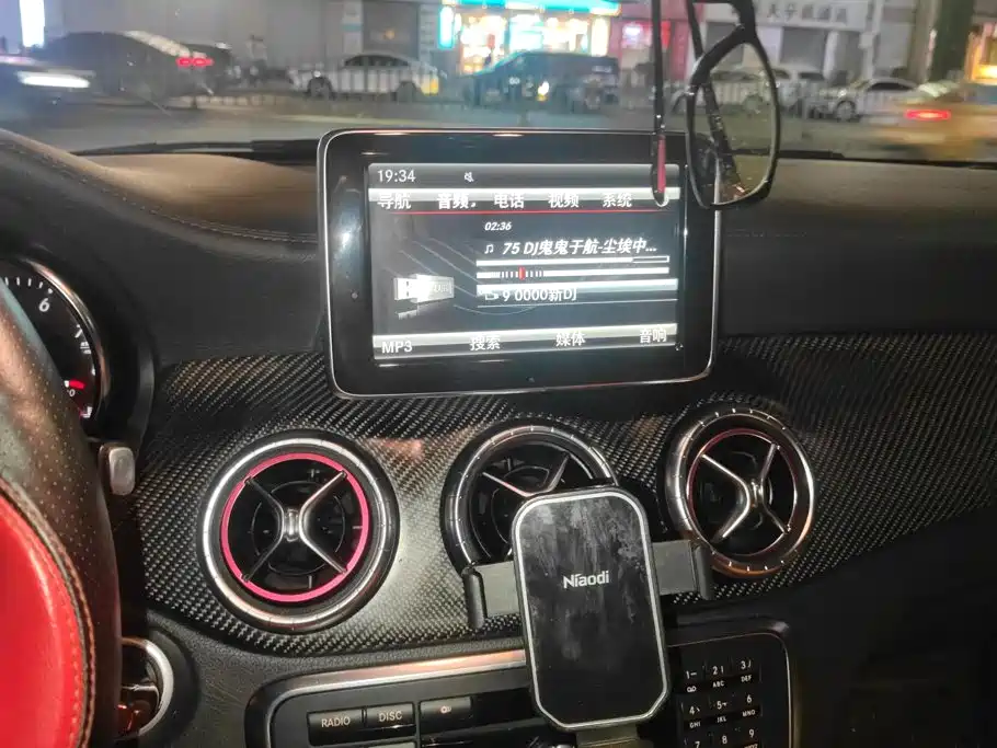 Mercedes-Benz CLA (Import) — миниатюра 13
