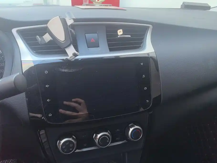 Nissan Sylphy — миниатюра 13