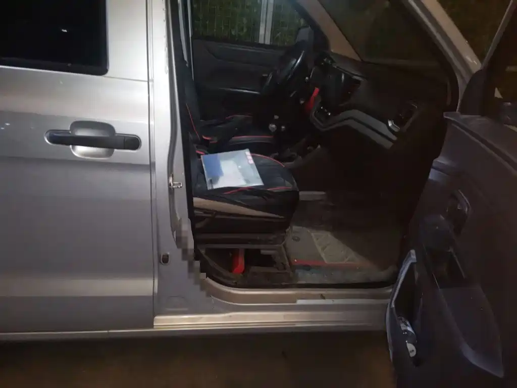 Wuling Hongguang V — миниатюра 18