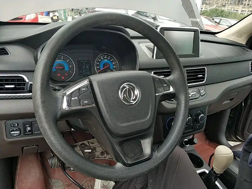 Fengguang Fengguang 330 — миниатюра 10