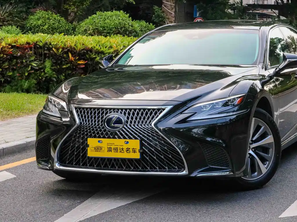 Lexus LS 2018 500h V