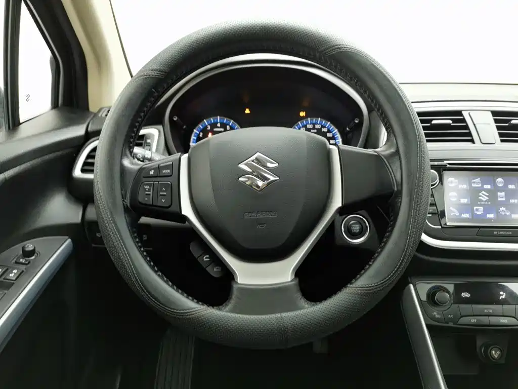 Suzuki S-Cross — миниатюра 11