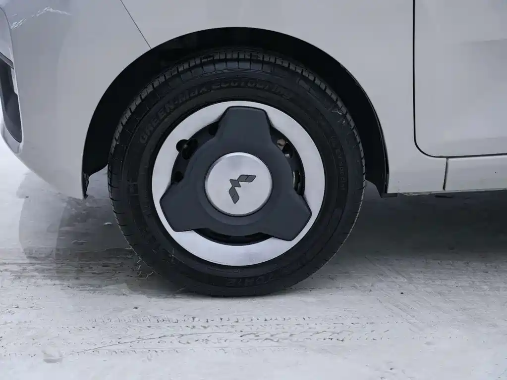 Wuling MINIEV — миниатюра 8