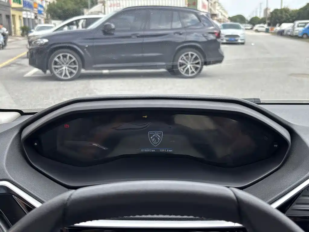 Peugeot 408 — миниатюра 4