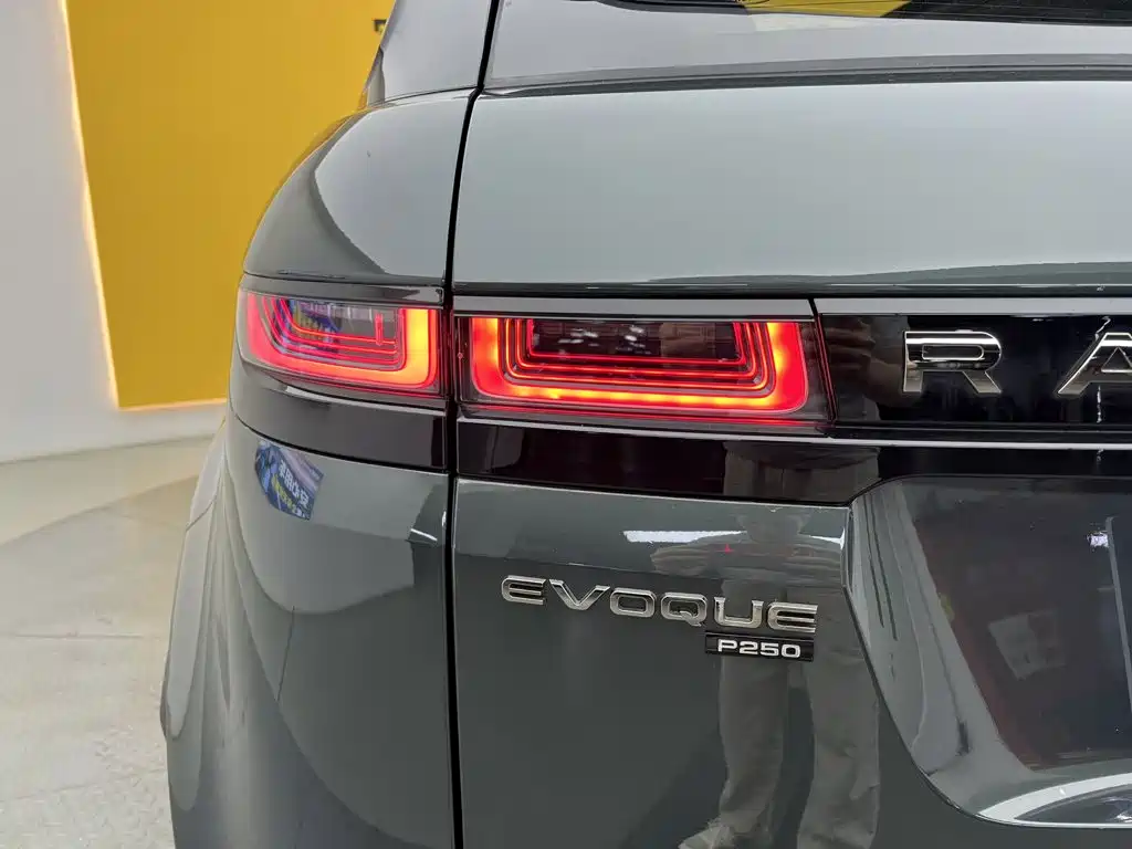 Land Rover Evoque — миниатюра 9