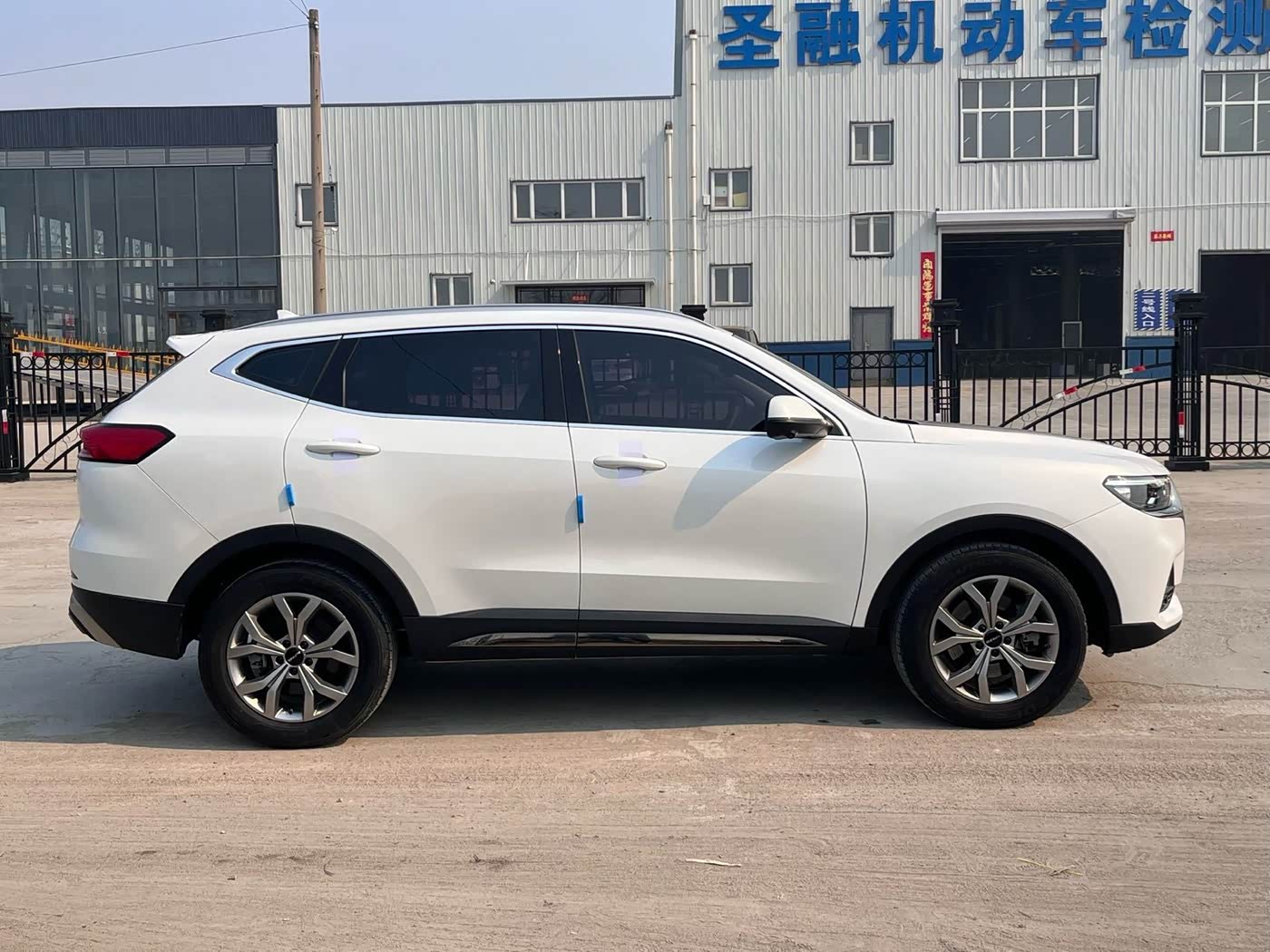 Haval Haval H6 1.5 л 2022 г. Белый, пробег 34000 км