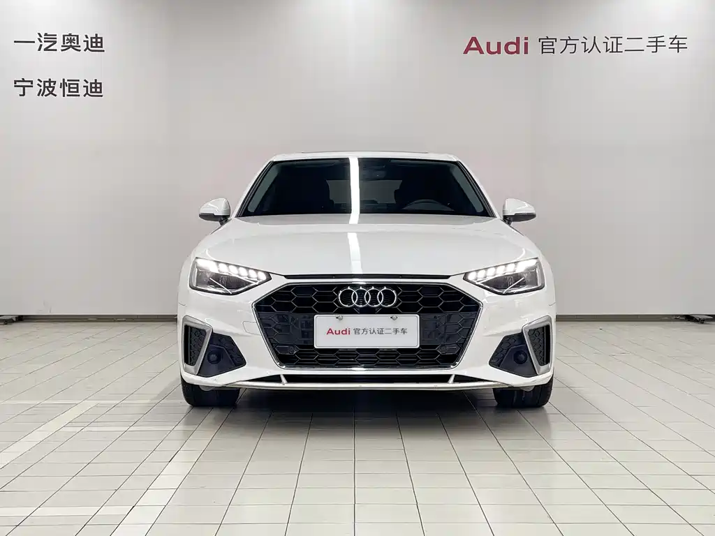 Audi A4L 2023 40 TFSI Luxury