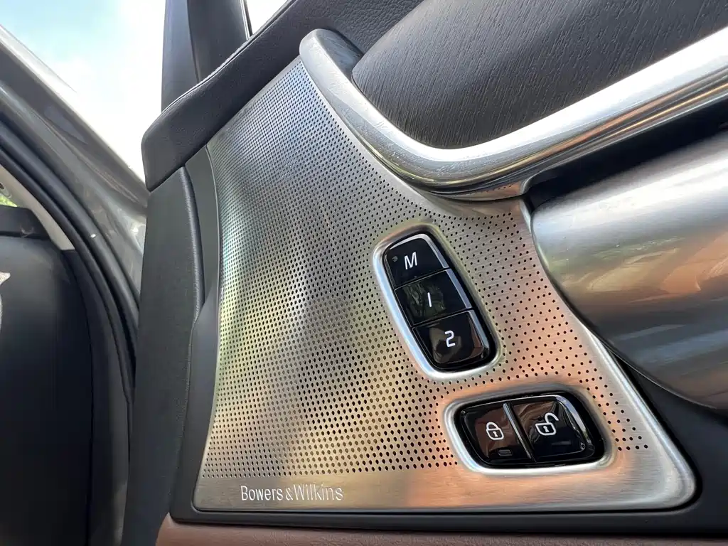 Volvo V90 — миниатюра 6