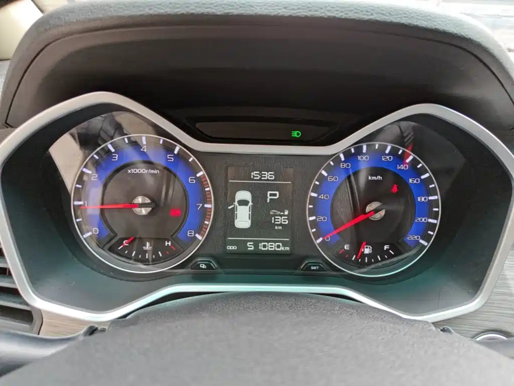 Geely Vision X3 — миниатюра 8