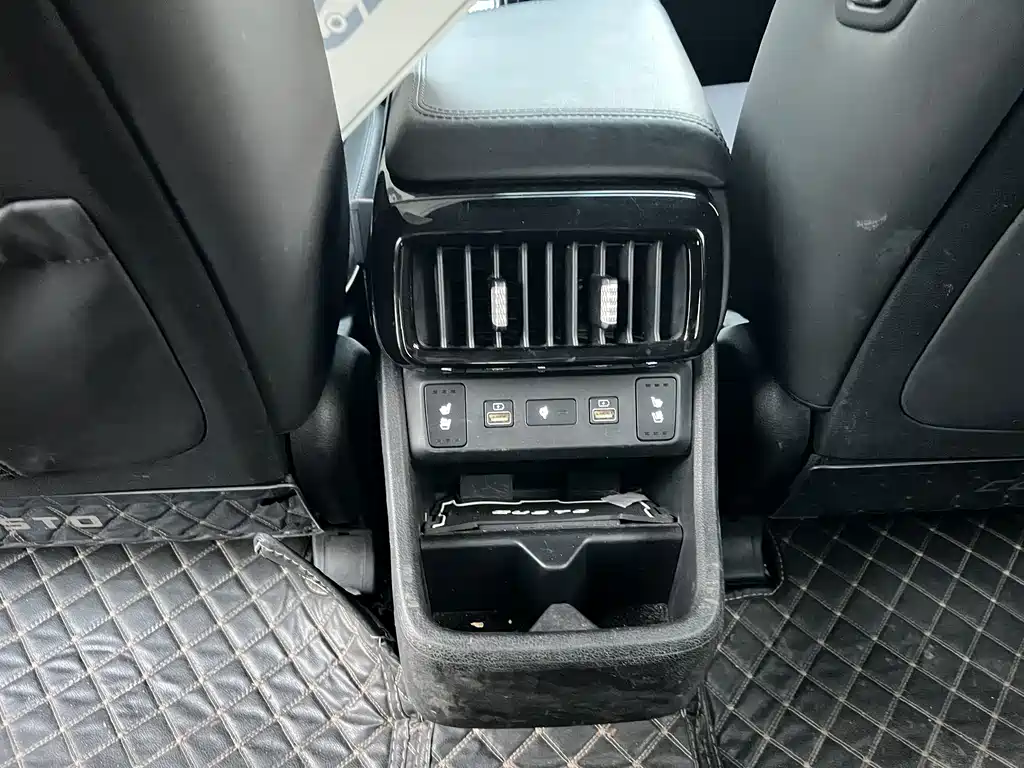 Hyundai Custo — миниатюра 20