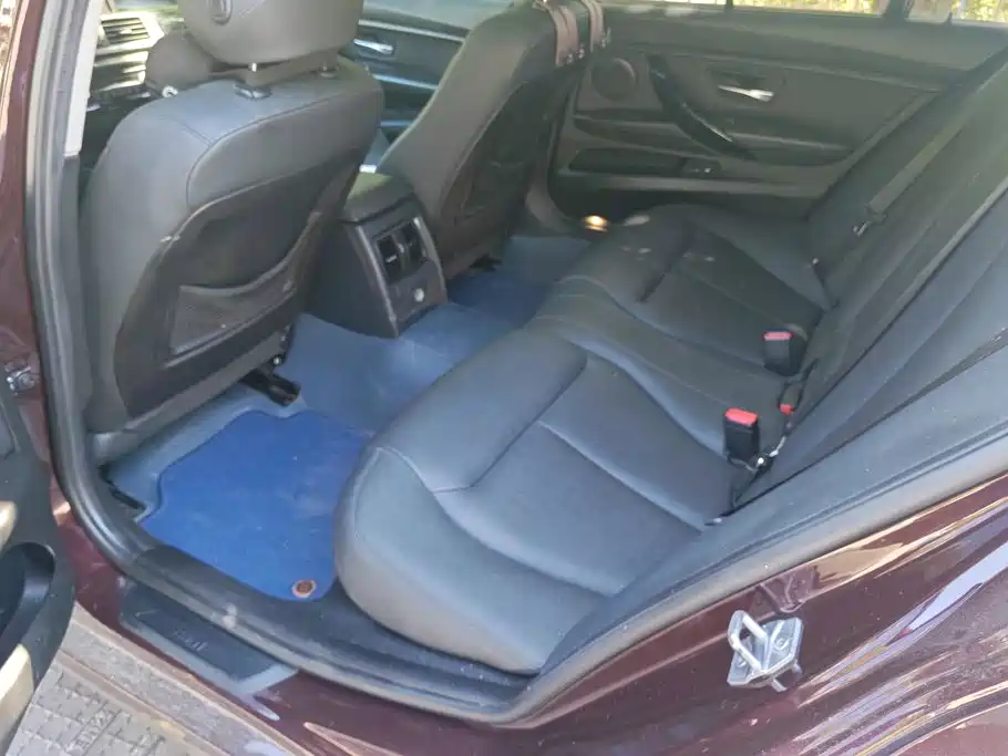 BMW 3 Series — миниатюра 11