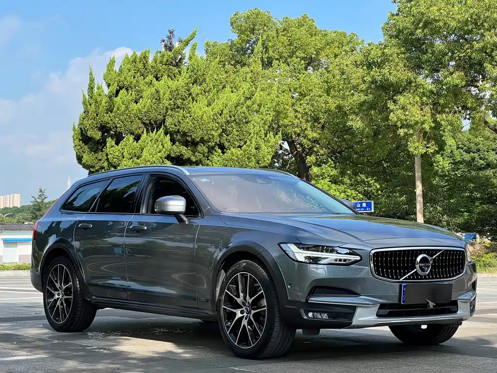 Volvo V90 — миниатюра 3