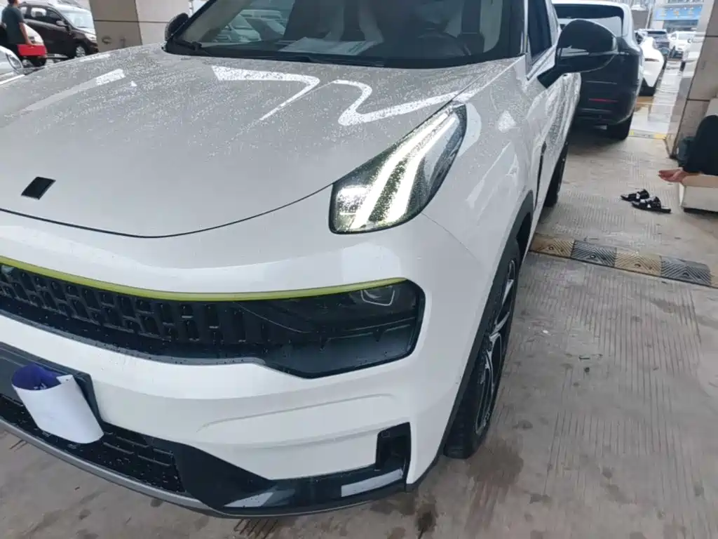 Lynk & Co 05 — миниатюра 24