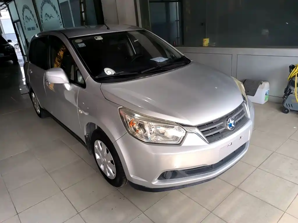 Venucia R50 — миниатюра 4