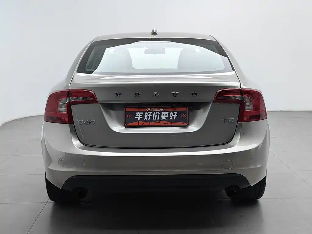 Volvo S60 (Import) — миниатюра 4