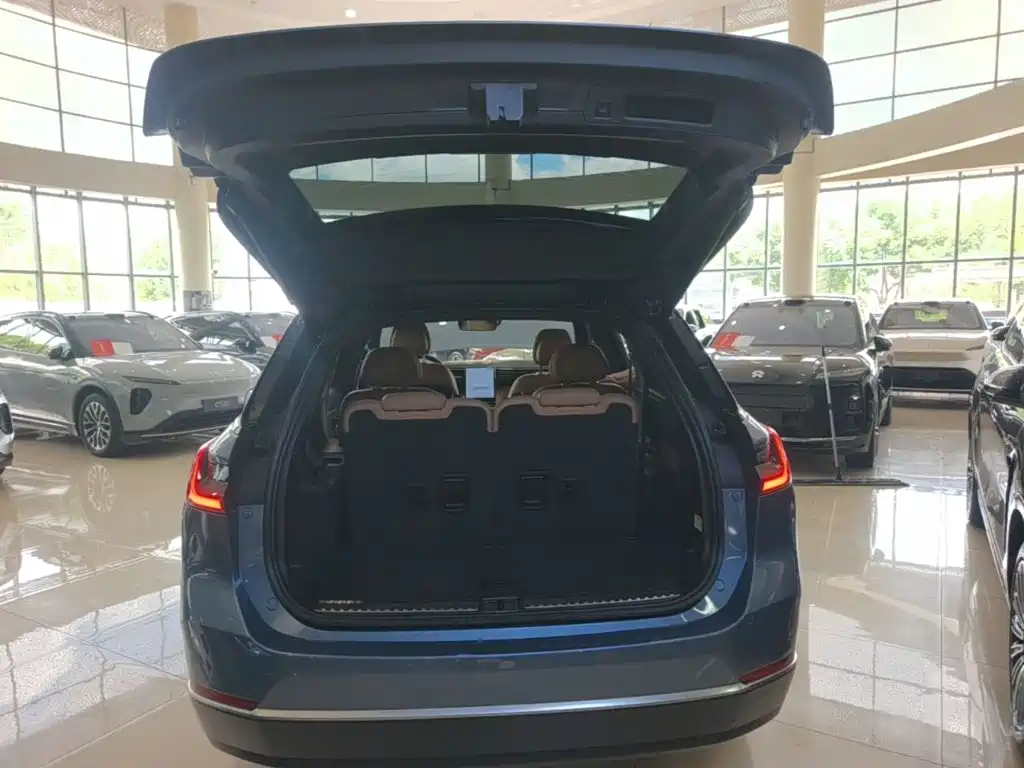 NIO ES8 — миниатюра 19