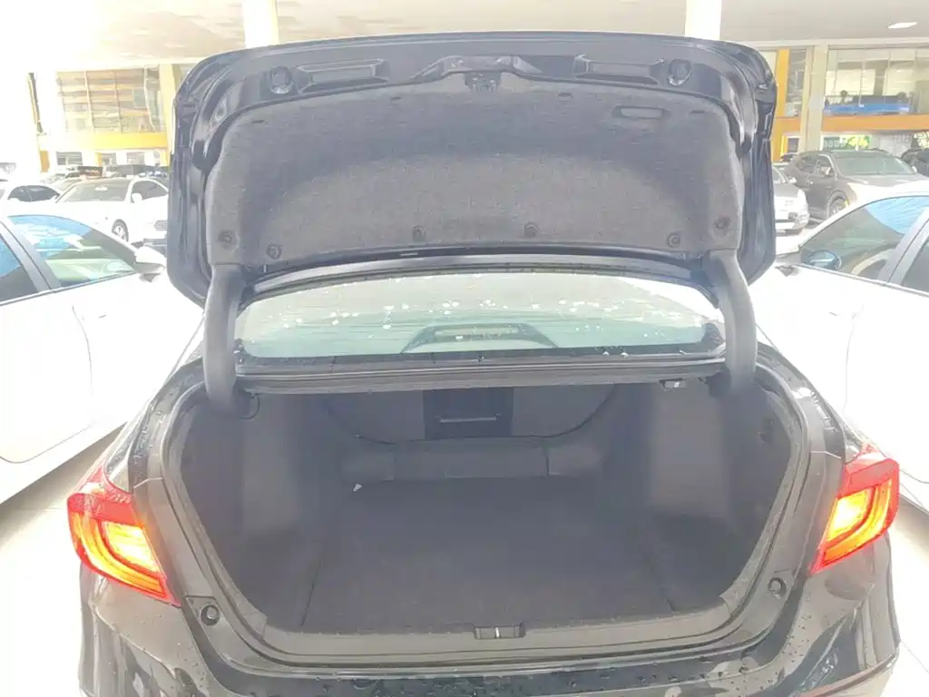Honda Accord — миниатюра 19
