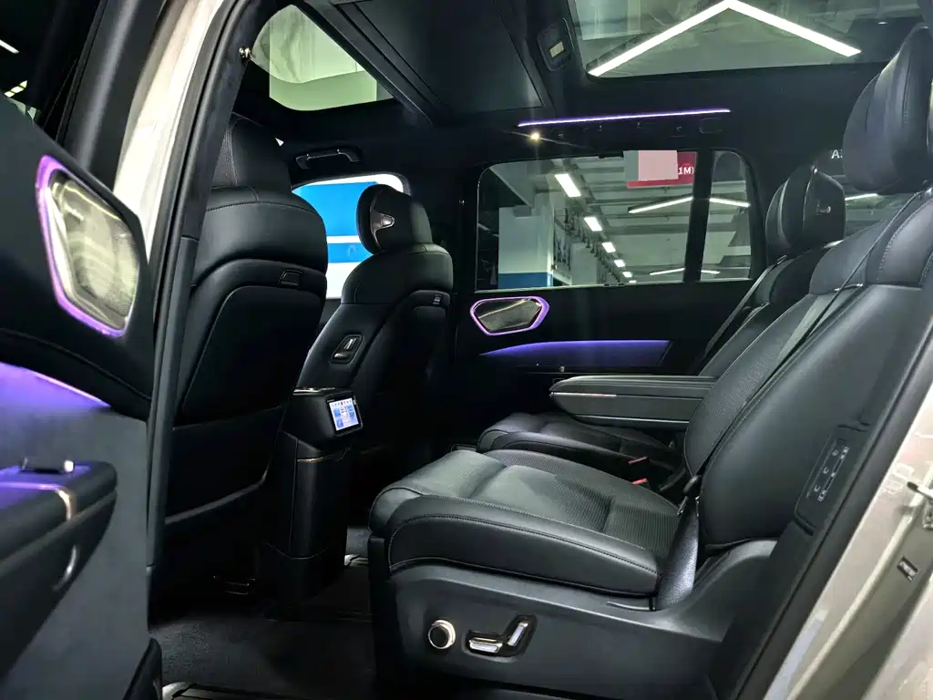 Lynk & Co 900 2025 2.0T Ultra 6 мест