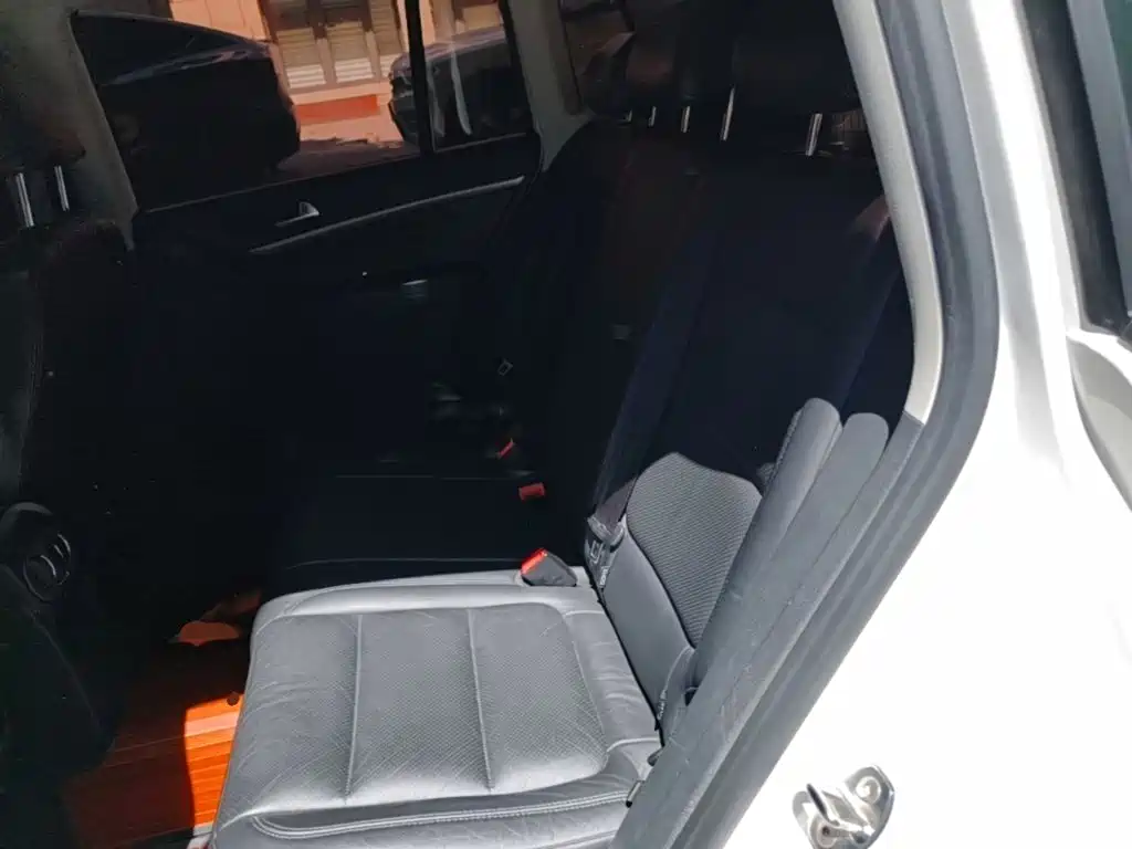 Volkswagen Tiguan — миниатюра 17