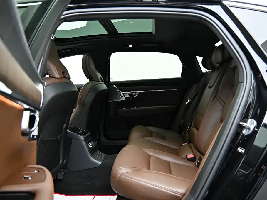 VOLVO S90 PLUG IN HYBRID