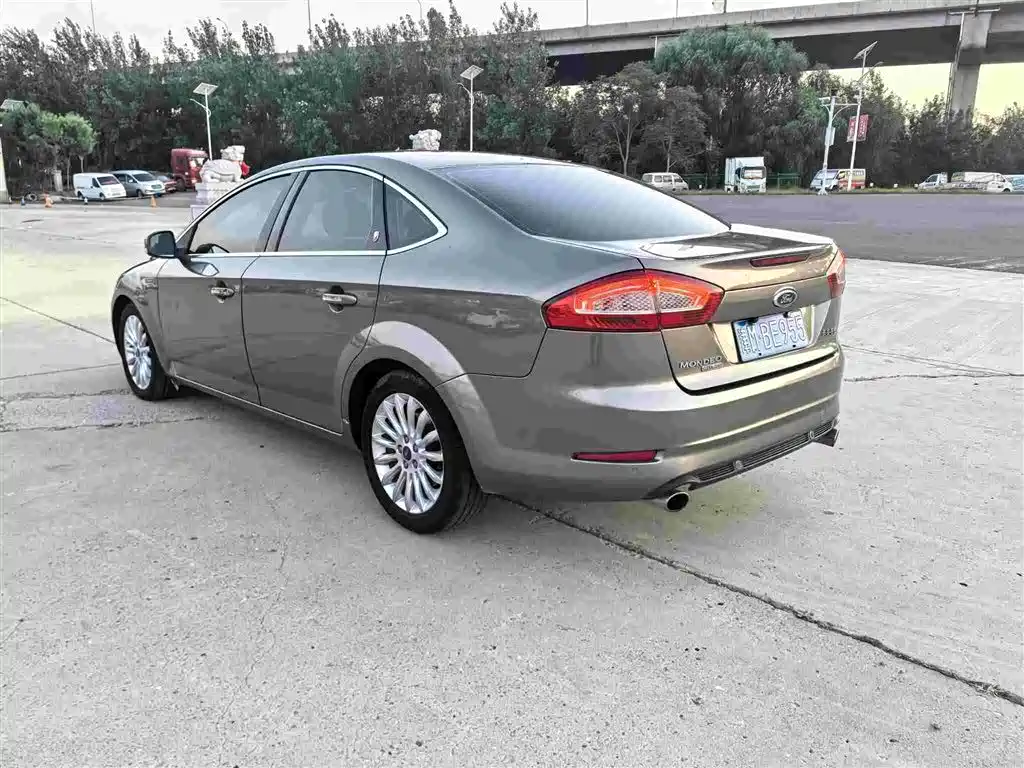 Ford Mondeo Zhisheng — миниатюра 9