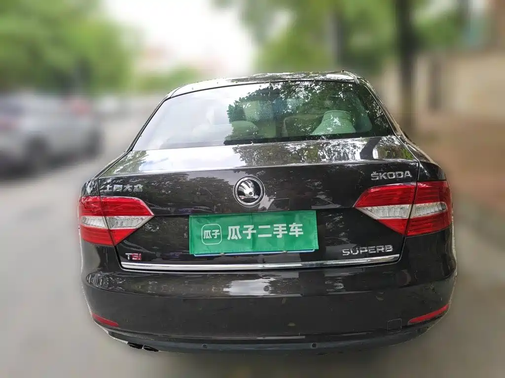 Skoda Superb — миниатюра 3