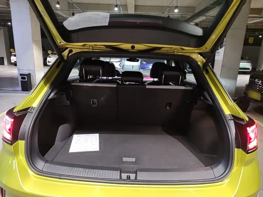 Volkswagen T-Roc — миниатюра 19