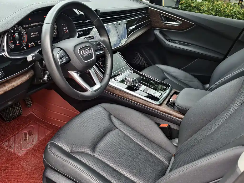 Audi Q7 — миниатюра 8