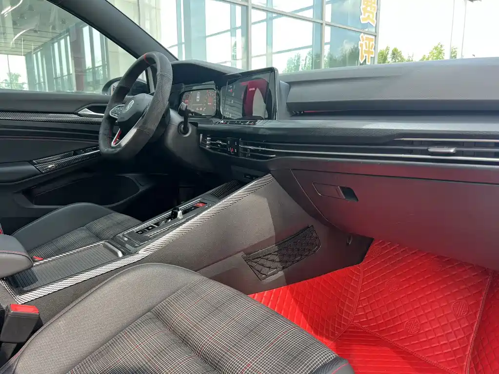 Volkswagen Golf GTI — миниатюра 10
