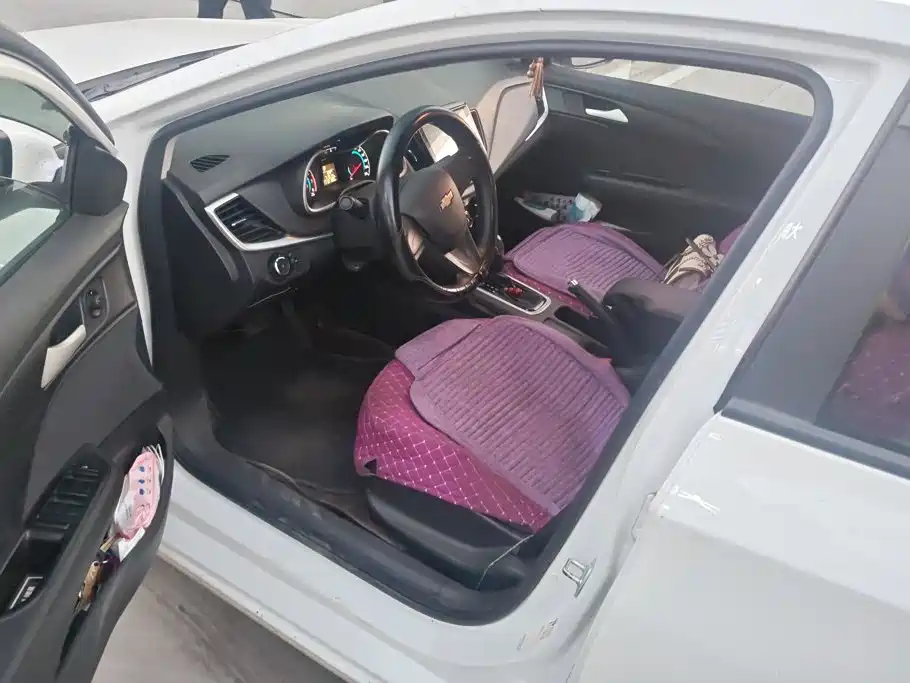 Chevrolet Cavalier — миниатюра 9