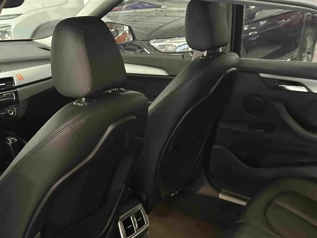 BMW X1 — миниатюра 11
