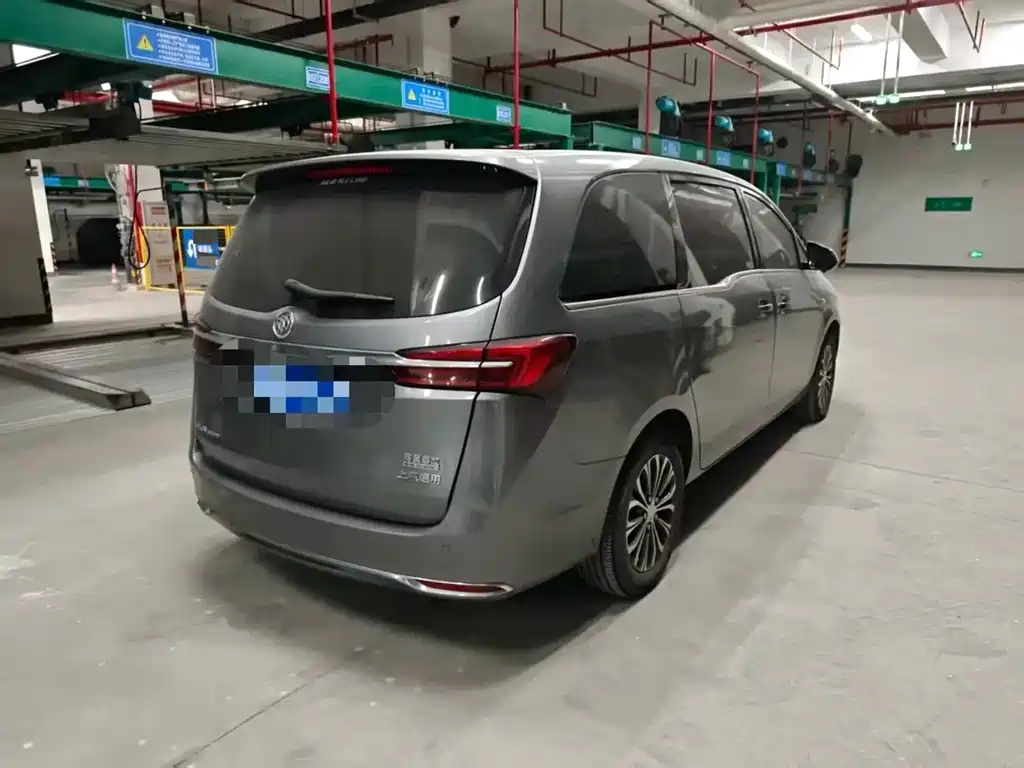 Buick GL8 — миниатюра 3