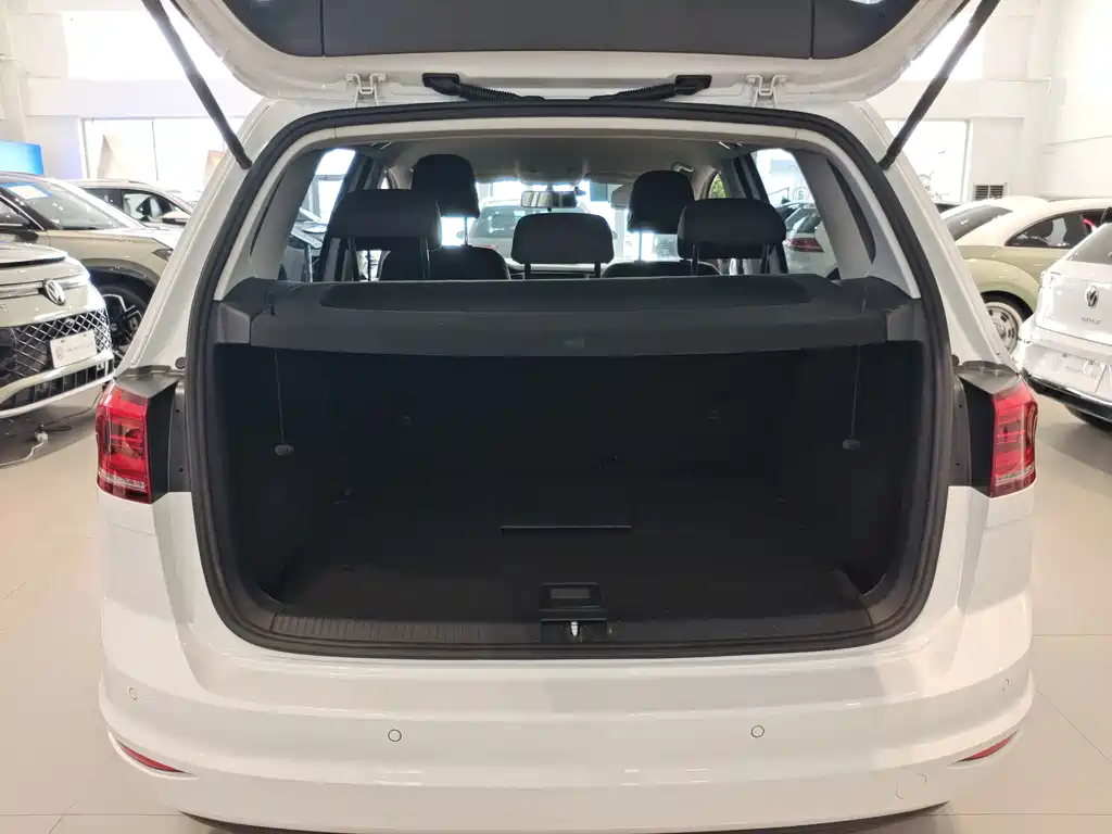 Volkswagen Golf Sportsvan — миниатюра 10