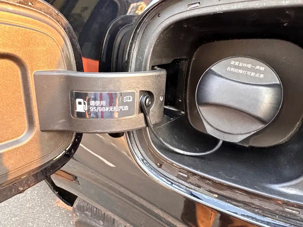 Li Auto Li L6 — миниатюра 31