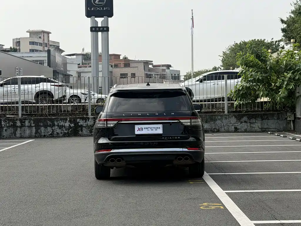 Lincoln Aviator — миниатюра 5