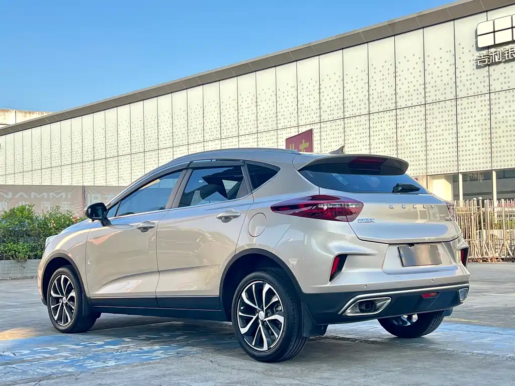 Geely Emgrand GS — миниатюра 5