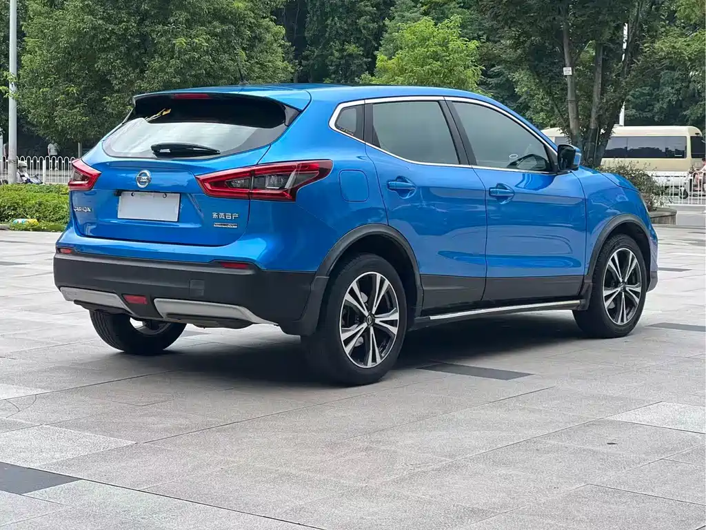 Nissan Qashqai — миниатюра 4