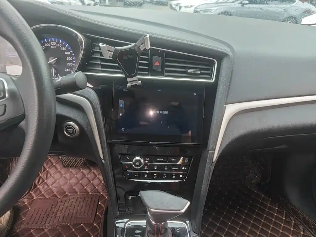 Venucia D60 — миниатюра 13
