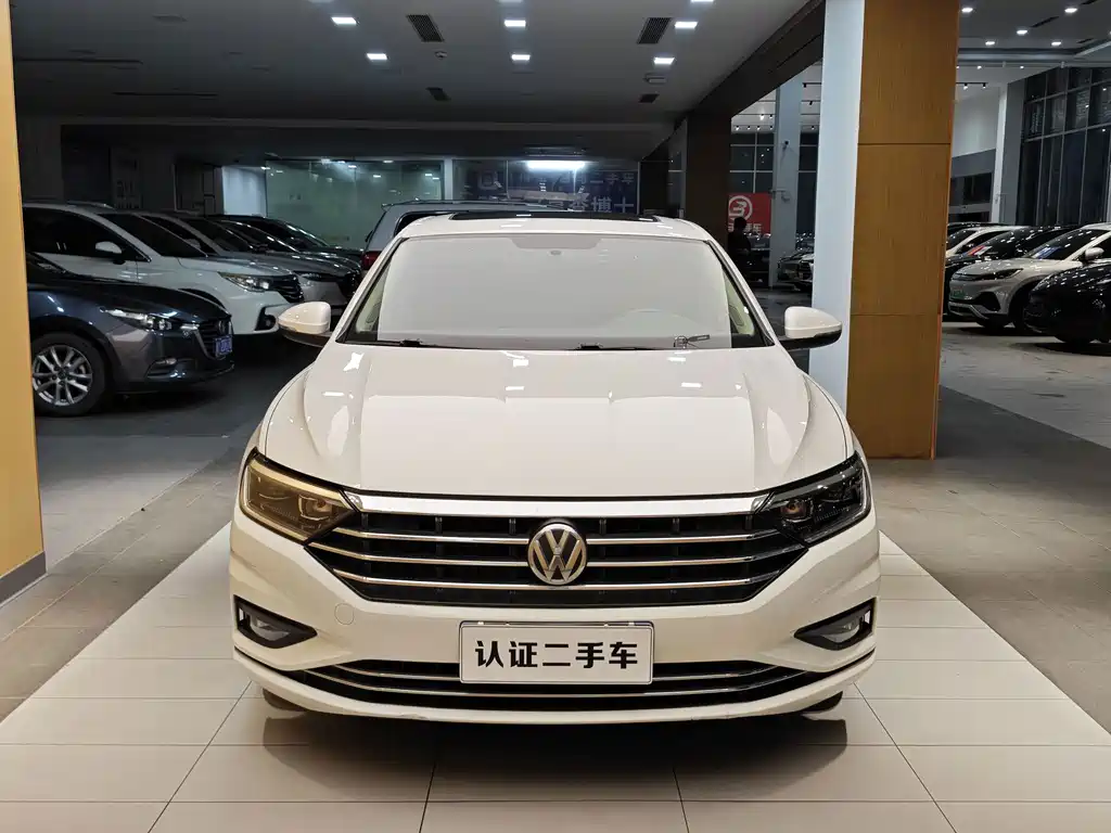 Volkswagen Sagitar — миниатюра 3