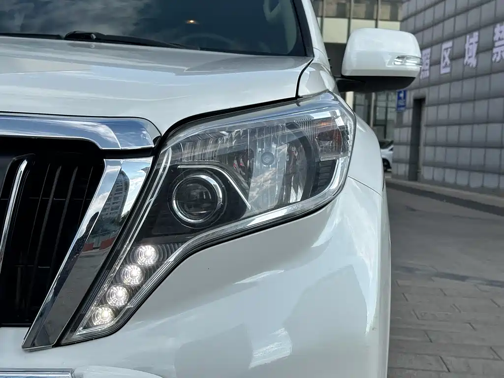 Toyota Land Cruiser Prado 2016 3.0L
