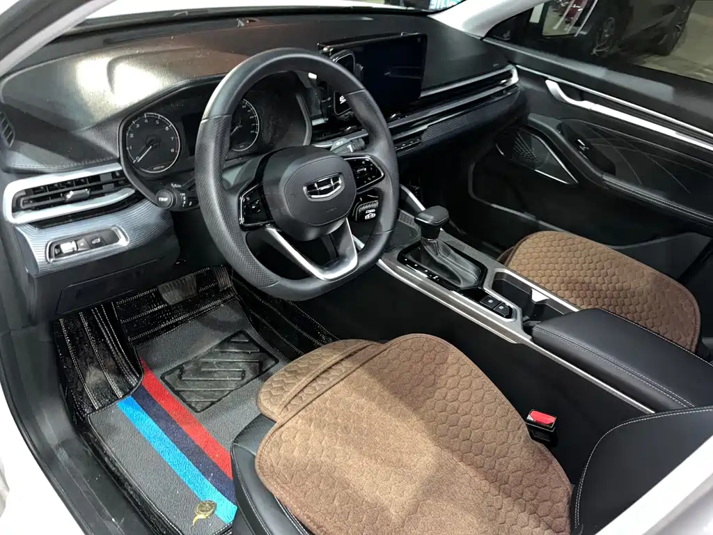 Geely Emgrand — миниатюра 7