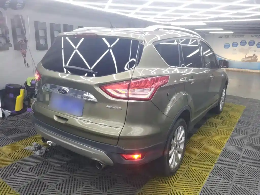 Ford Kuga — миниатюра 7