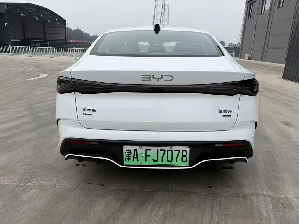 BYD Seal 06 06 2025 DM-i Smart Drive 120KM Premium