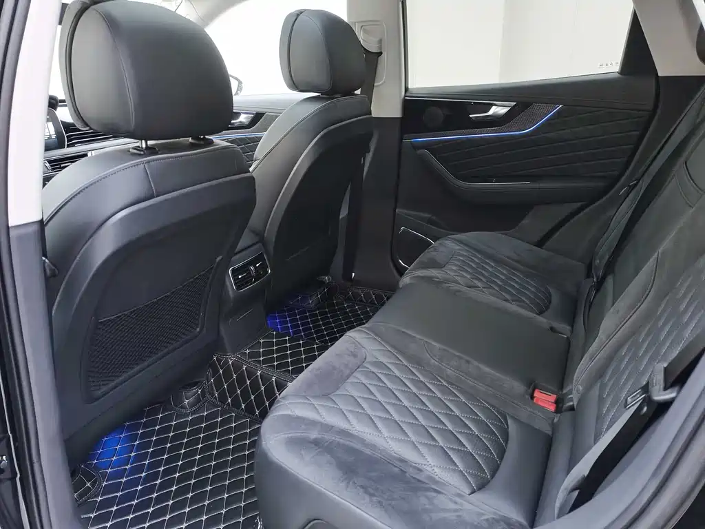 Hongqi HS5 2019 2.0T