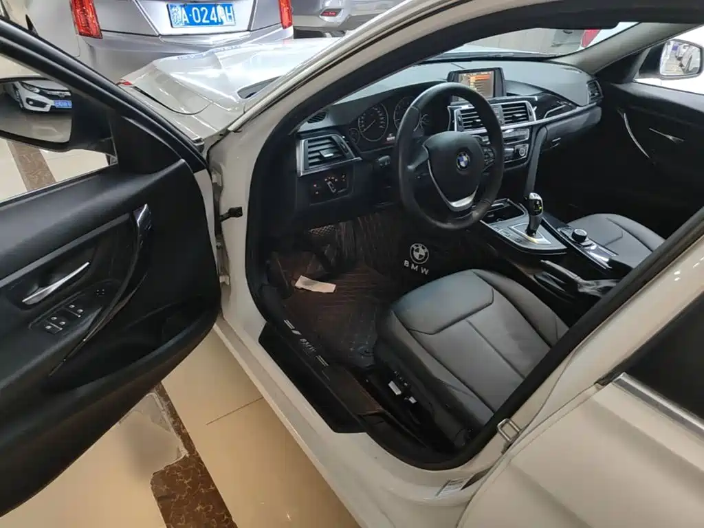 BMW 3 Series — миниатюра 16