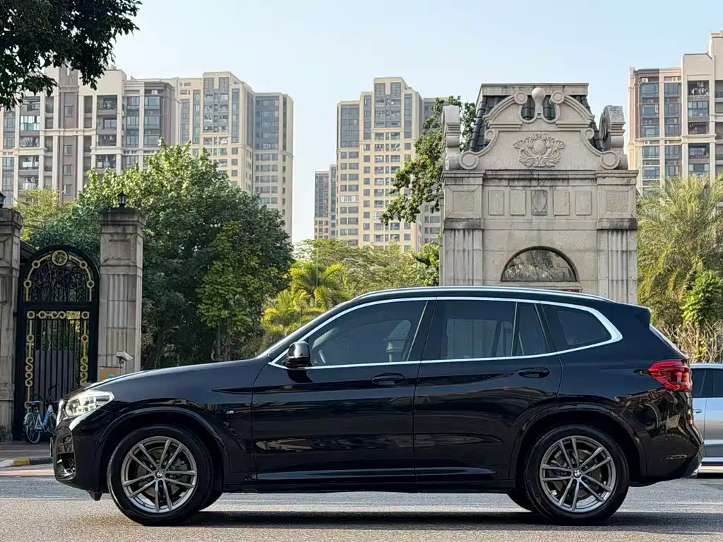BMW X3 — миниатюра 3