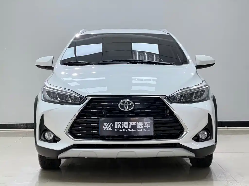 Toyota Yaris L — миниатюра 2