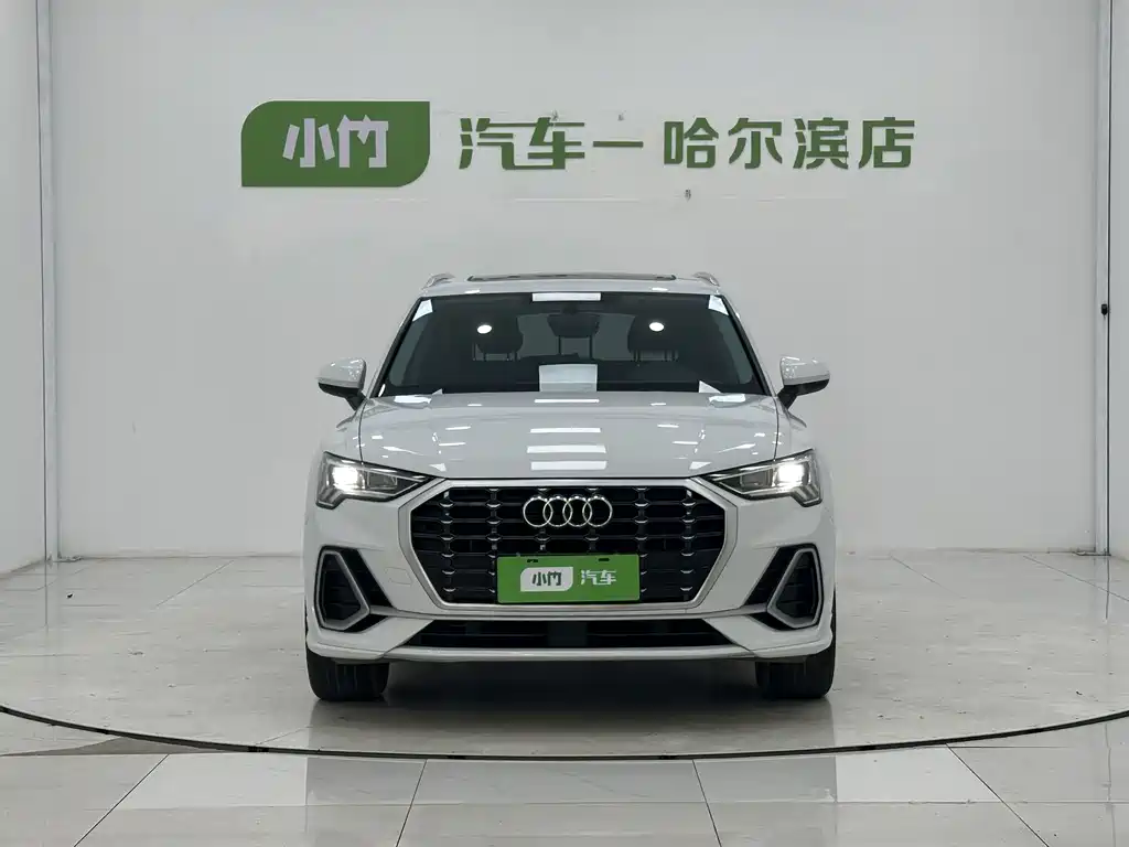 Audi Q3 2022 35 TFSI